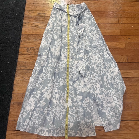 The Reformation Palm Linen Two Piece in Porcelain  NWT 0 - Picture 6 of 9